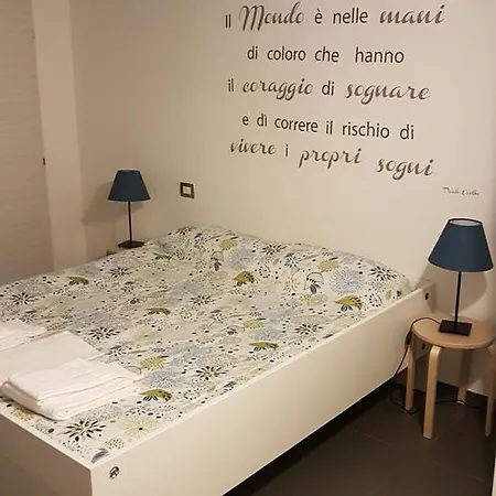 La Pomposa Dei Ducali Appartement